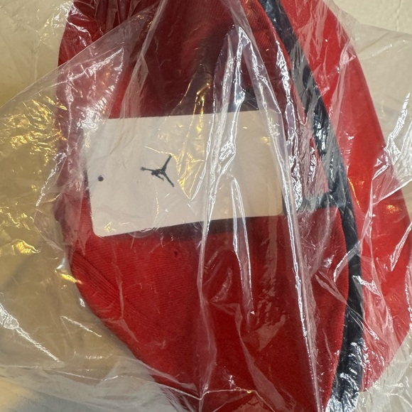 Jordan Kids/Adult Red Pro Cap - Picture 3 of 6